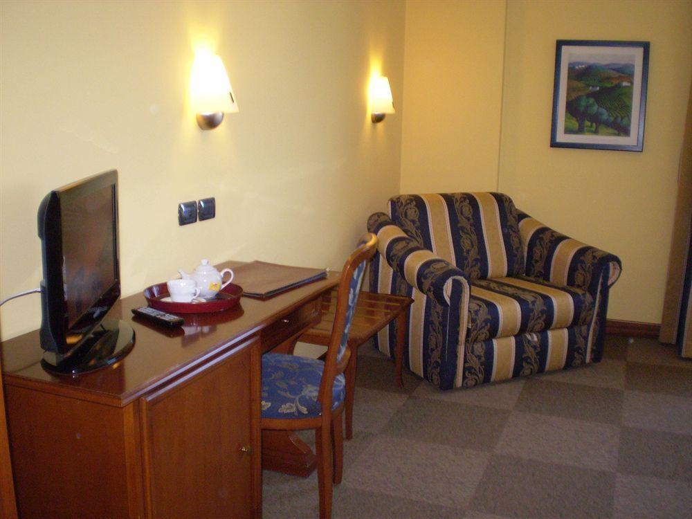 Hotel Medea (Adults Only) Альба Екстер'єр фото