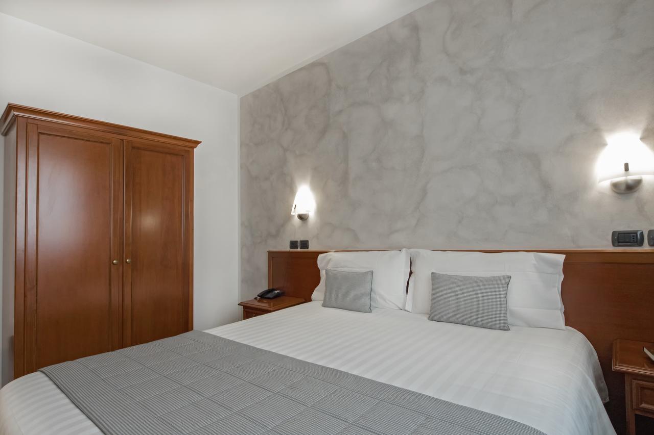 Hotel Medea (Adults Only) Альба Екстер'єр фото